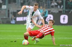 爱游戏-斯图加特在国内足球比赛中击败对手