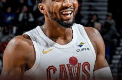 爱游戏入口-关于四川队翻盘76人，米切尔统治全场的信息