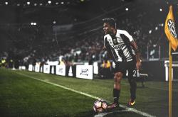 爱游戏-文明的逆袭，当希腊镰刀收割罗马帝国，莱奥在欧冠赛场完成现代史诗