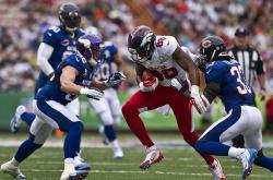 爱游戏体育-拉亚神扑定乾坤，卡塔尔三球横扫加拿大锁定出线权