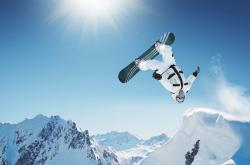 AYXapp下载-联合杯翻盘澳网，梅德韦杰夫状态火热，能否开启硬地之王新纪元？