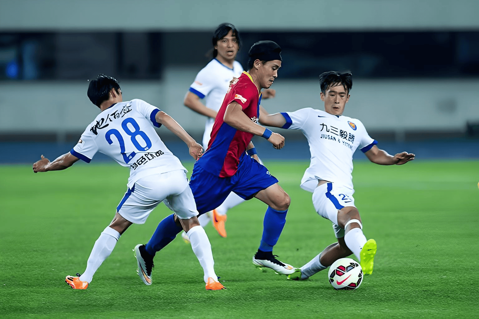 紧张刺激！足坛劲旅将上演激战的简单介绍