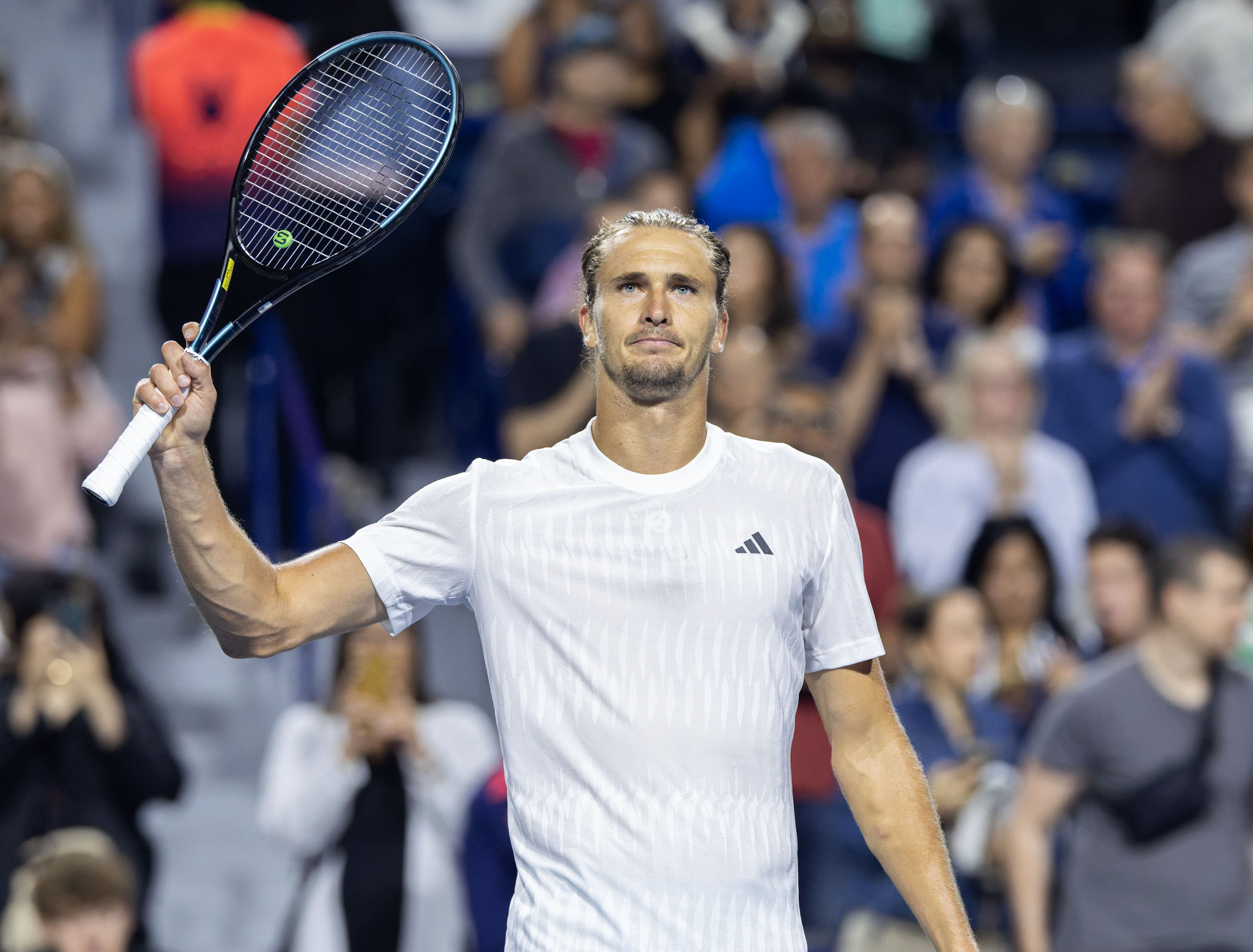 世界网球队险胜美国网球队,兹维列夫制霸全场的简单介绍 世界网球队险胜美国网球队,兹维列夫制霸全场的简单介绍