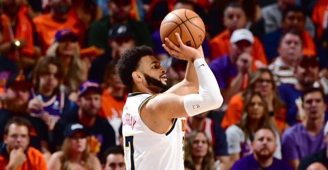 意大利网球队鏖战世界网球队，穆雷制霸全场的简单介绍