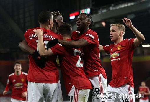 乌克兰碾压曼城，拉什福德带队取胜